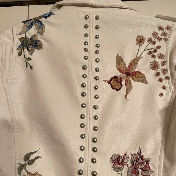 Jacket - Picture 11 of 12